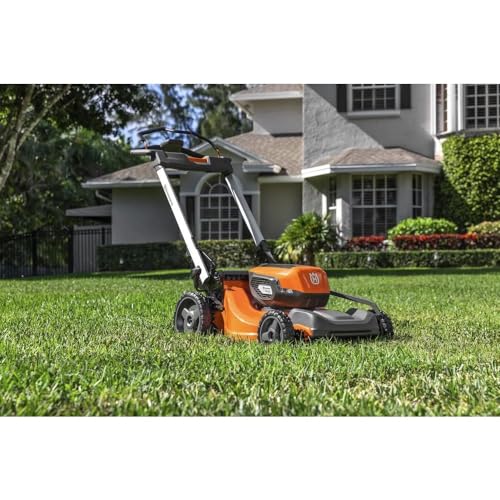 Husqvarna Lawn Xpert LE-322 Battery Powered Self Propelled Lawn Mower with Brushless Motor, Electric Lawn Mower for Small Yards (1/4-1/2 Acre), 40V Lithium-Ion Battery and Charger Included